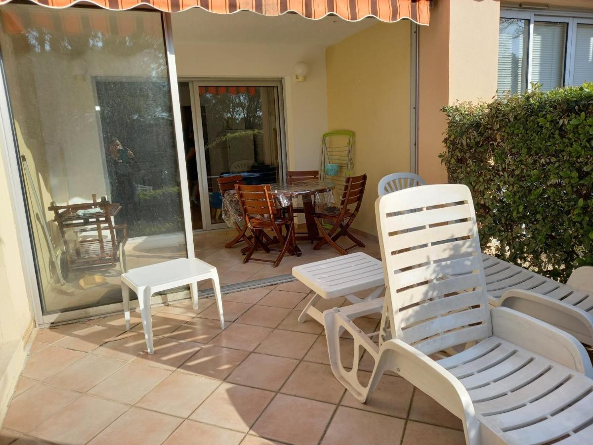 Les Hauts Du Golf Rez De Jardin Piscine Tennis Saint-Raphaël Exterior foto